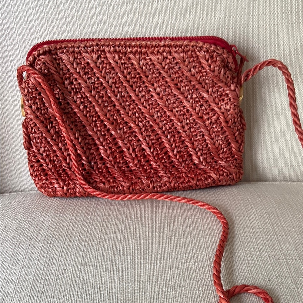Woven Coral Straw Bag - Picture 1 of 10